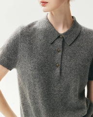 Pullover aus 100 % Kaschmir mit Polokragen und Knopfleiste