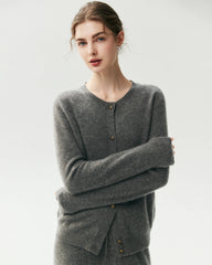 Klassische Strickjacke aus 100 % Kaschmir mit Rundhalsausschnitt