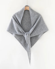 Dreieckstuch aus 100 % Kaschmir mit Pointelle-Strickmuster