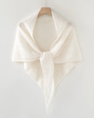 Dreieckstuch aus 100 % Kaschmir mit Pointelle-Strickmuster