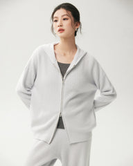 Cardigan aus 100 % Kaschmir mit Rippstrick, Kapuze und Reißverschluss