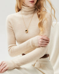 Rollkragenpullover aus 100 % Kaschmir mit Rippstrick