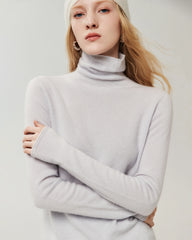 Lockerer Rollkragenpullover aus 100 % Kaschmir mit Rollkanten