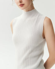 Ärmelloses Kaschmir-Rippstricktop aus 100 % Kaschmir mit Stehkragen