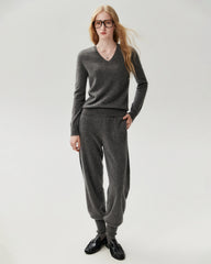 Pullover aus 100 % Kaschmir mit V-Ausschnitt