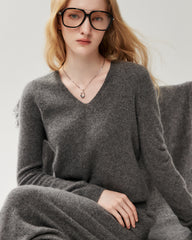 Pullover aus 100 % Kaschmir mit V-Ausschnitt