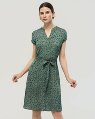 19 Momme Seidenkleid in A-Linie mit Gürtel und Punkten
