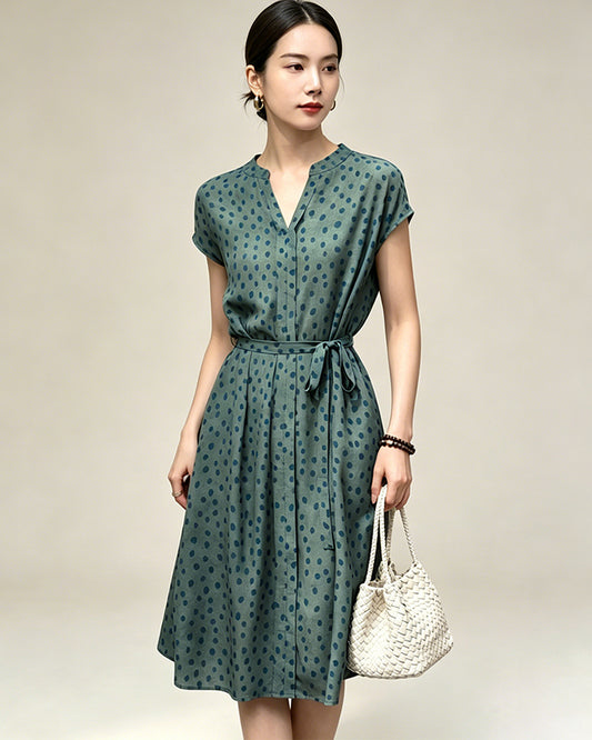 19 Momme Seidenkleid in A-Linie mit Gürtel und Punkten