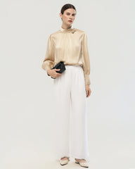 Seidenbluse aus 19 Momme mit handgefertigtem Rosendetail