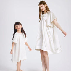 Mädchen-Schlafkleid mit Fledermausärmeln
