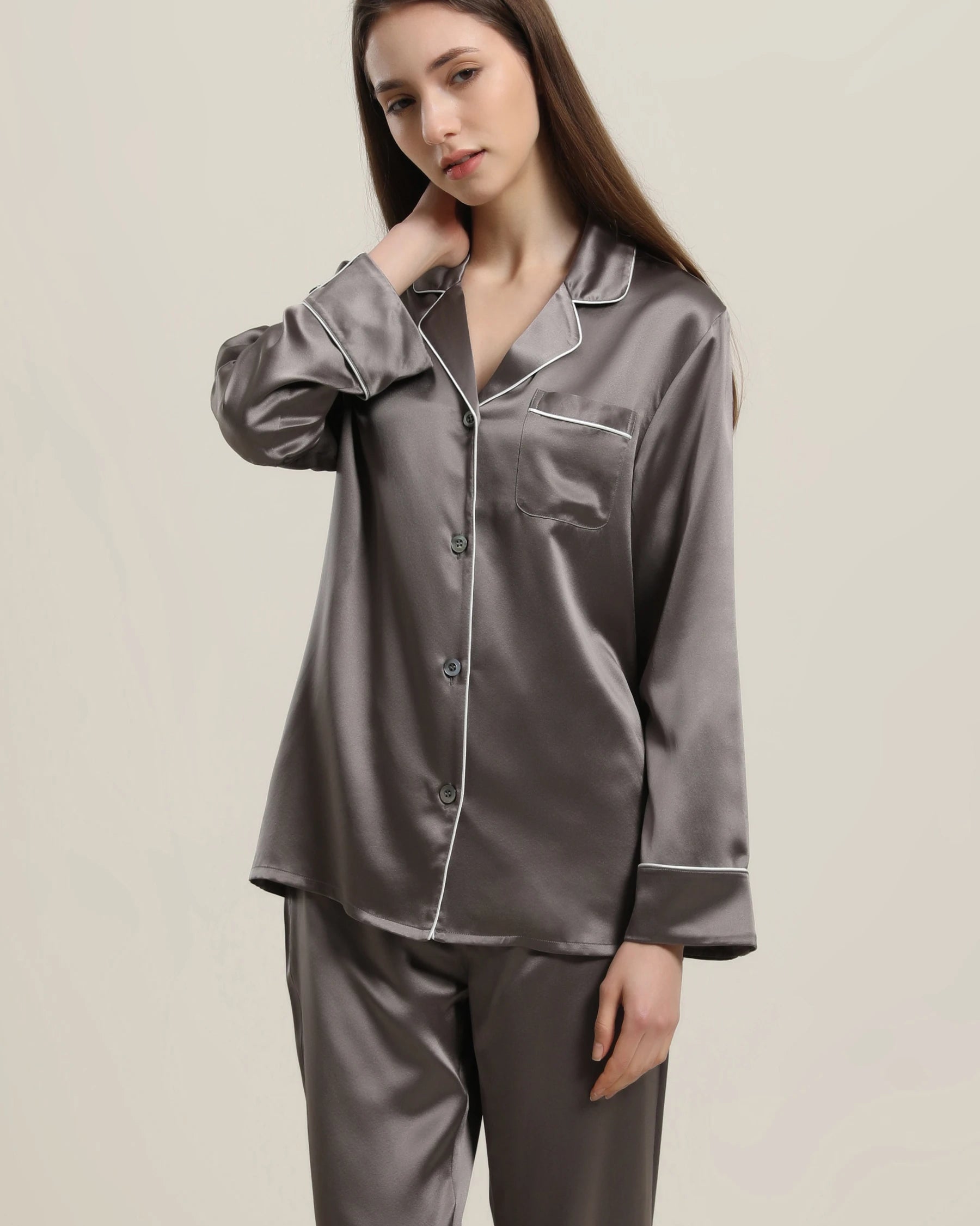 22Momme Klassisches Seiden-Pyjama-Set Dark Grey