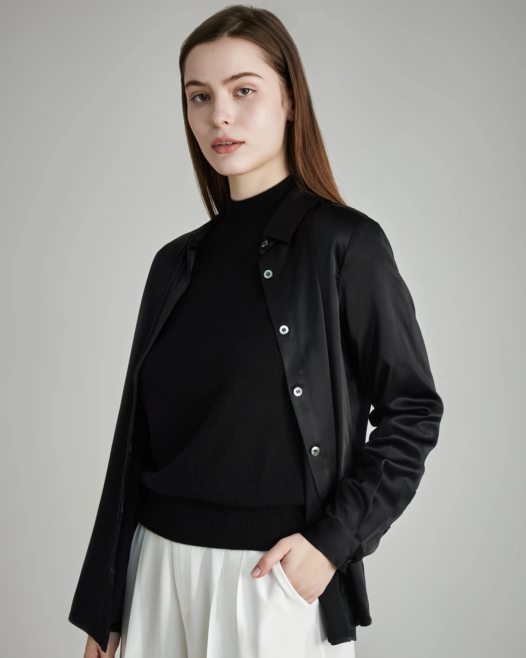 22 Momme Seiden-Bluse mit versteckten Knöpfen Black