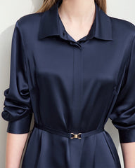 22 Momme Seiden-Midikleid mit Gürtel und langen Ärmeln