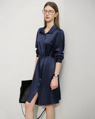 22 Momme Seiden-Midikleid mit Gürtel und langen Ärmeln