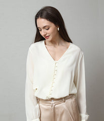Damen Seidenbluse mit tiefem V-Ausschnitt und langen Ärmeln