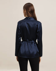 Seidenbluse mit langen Ärmeln und Gürtel