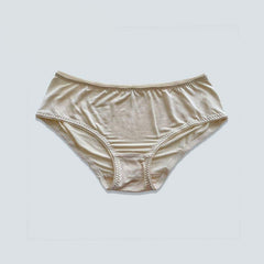 Hautverträgliche Seiden-Unterhosen für Frauen