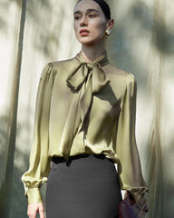 Damen-Seidenbluse mit Knoten vorne