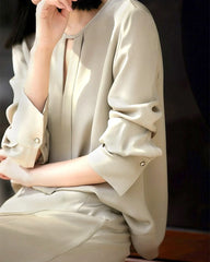 30-Momme-Seidenbluse mit Schlitz