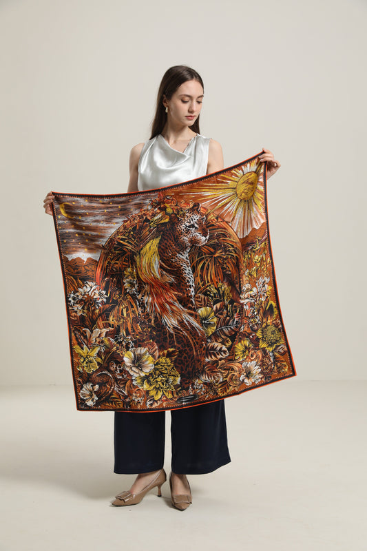 Seidenschal mit Vintage-Tiger-Muster