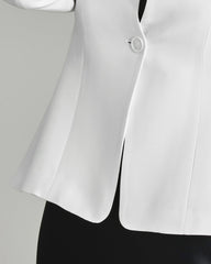 40 Momme Kragenloser Seidenblazer