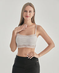 Gestricktes Seiden-Barette mit quadratischem Ausschnitt und Spitzen-Crop-Top