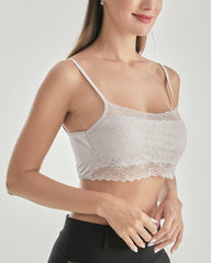 Gestricktes Seiden-Barette mit quadratischem Ausschnitt und Spitzen-Crop-Top