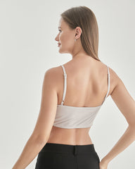 Gestricktes Seiden-Barette mit quadratischem Ausschnitt und Spitzen-Crop-Top