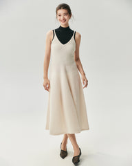 Kaschmir-Seiden-Maxikleid in A-Linie mit V-Ausschnitt