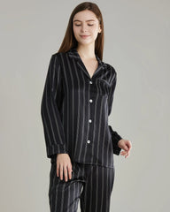 Klassisches gestreiftes Seiden-Pajamaset