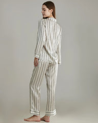 Klassisches gestreiftes Seiden-Pajamaset