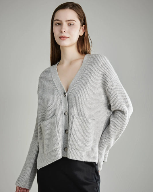 Kuscheliger gerippter Kaschmir-Knopfjacke