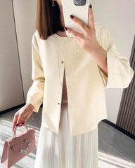 Kurzer Blazer aus Seide und Wolle
