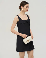 40 Momme Seiden Mini-Kleid mit Schleifenkragen