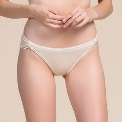 Damen Spitzen-Seidenunterwäsche Beige