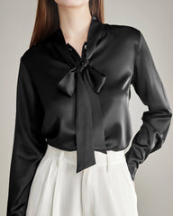 Elegante Seidenbluse mit Schleife