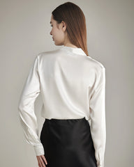 Elegante Seidenbluse mit Schleife