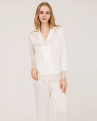 Elegantes Seiden-Pyjamas-Set mit Häkelspitze