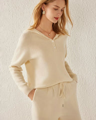 Kaschmir-Sweater mit Kapuze und V-Ausschnitt