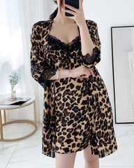 Leopardenseidennachthemd mit Morgenmantel-Set