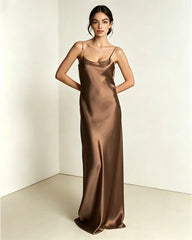 Fließendes Triacetat-Maxikleid mit tiefem Rückenausschnitt