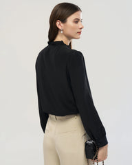 Langärmelige Seidenbluse mit Rüschendetail