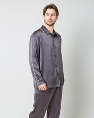 Seiden-Pyjamas für Männer mit kontrastierenden Fütterungen