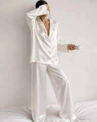 Entspannte Oversize Seiden-Pyjamas