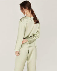 Seidenes Pyjamas-Set mit rundem Kragenoberteil