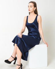Seiden-Slip-Kleid in Midi Länge mit Tiefausschnitt Navy