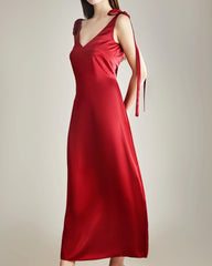 Seiden-Schlupf-Nachtkleid mit Schulterbändern