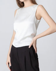 Seiden-Top mit rückenfreiem Design und Knoten-Detail