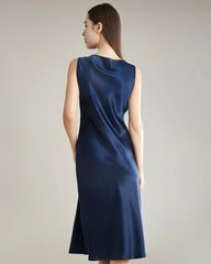 Seidenkleid mit asymmetrischem Wasserfall-Kragen Navy