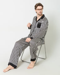 Männer Seiden-Pyjamas-Set mit Schwarz-Weiß-Streifenmuster